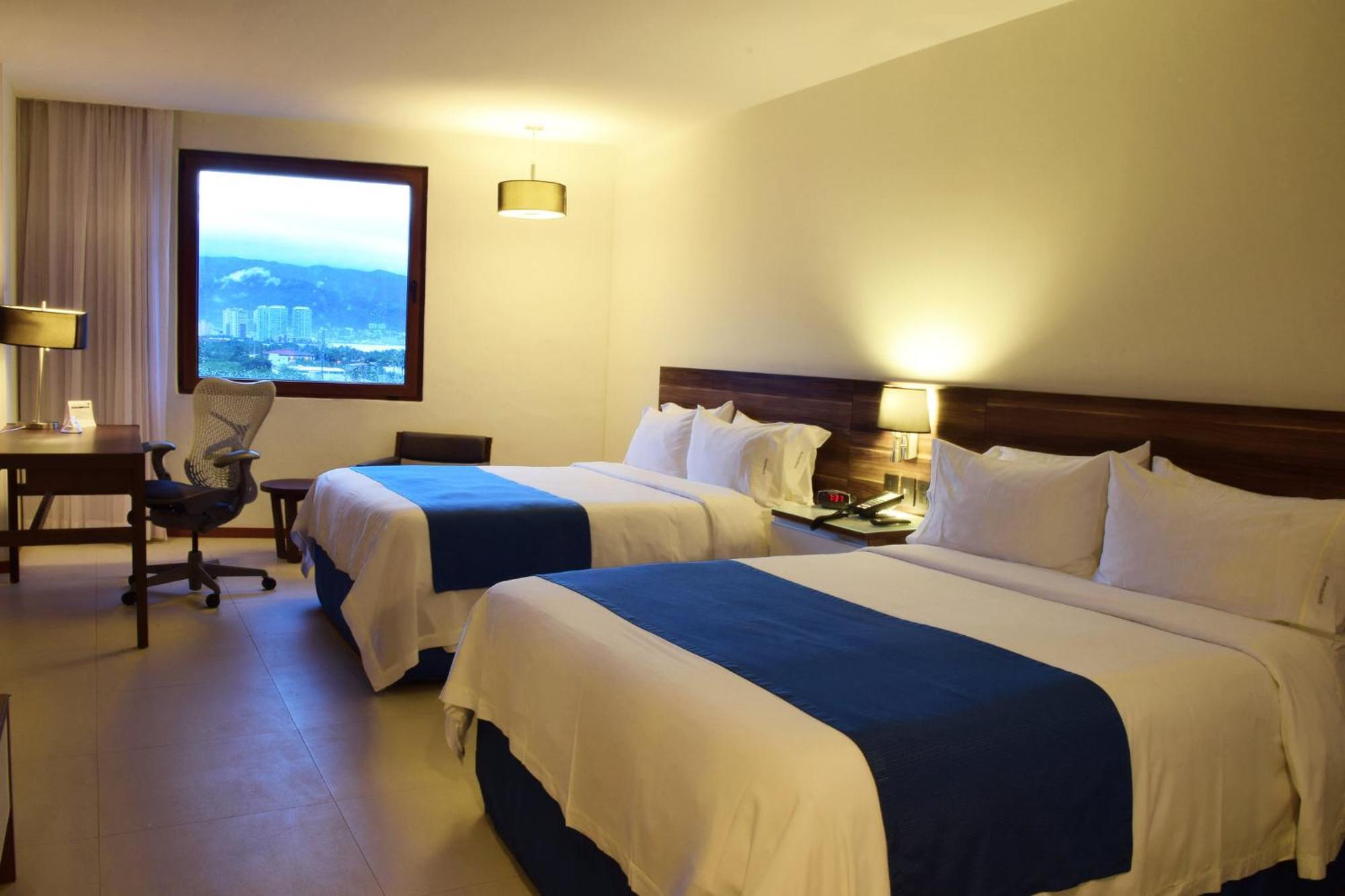 Hotel Express Puerto Vallarta, An Ihg