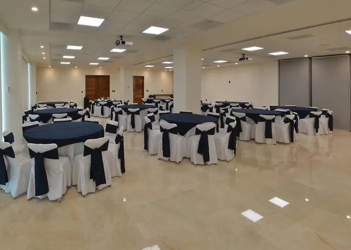 Holiday Inn Express Puerto Vallarta, an IHG Hotel